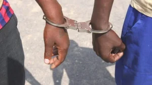 Jovem de 18 anos simula o próprio rapto.