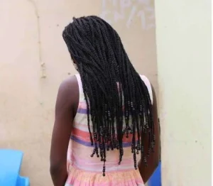 Criança foge de casa por abuso sexual recorrente praticado pelos primos.