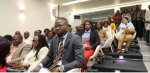 Ministra da Saúde quer “travar” mortes nas maternidades.