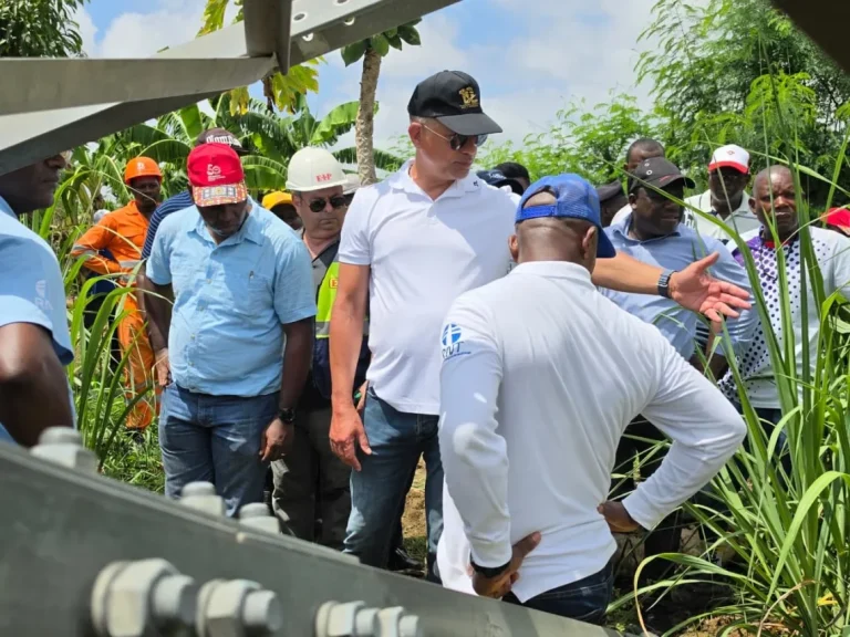 João Baptista Borges visita áreas afectadas por vandalismo